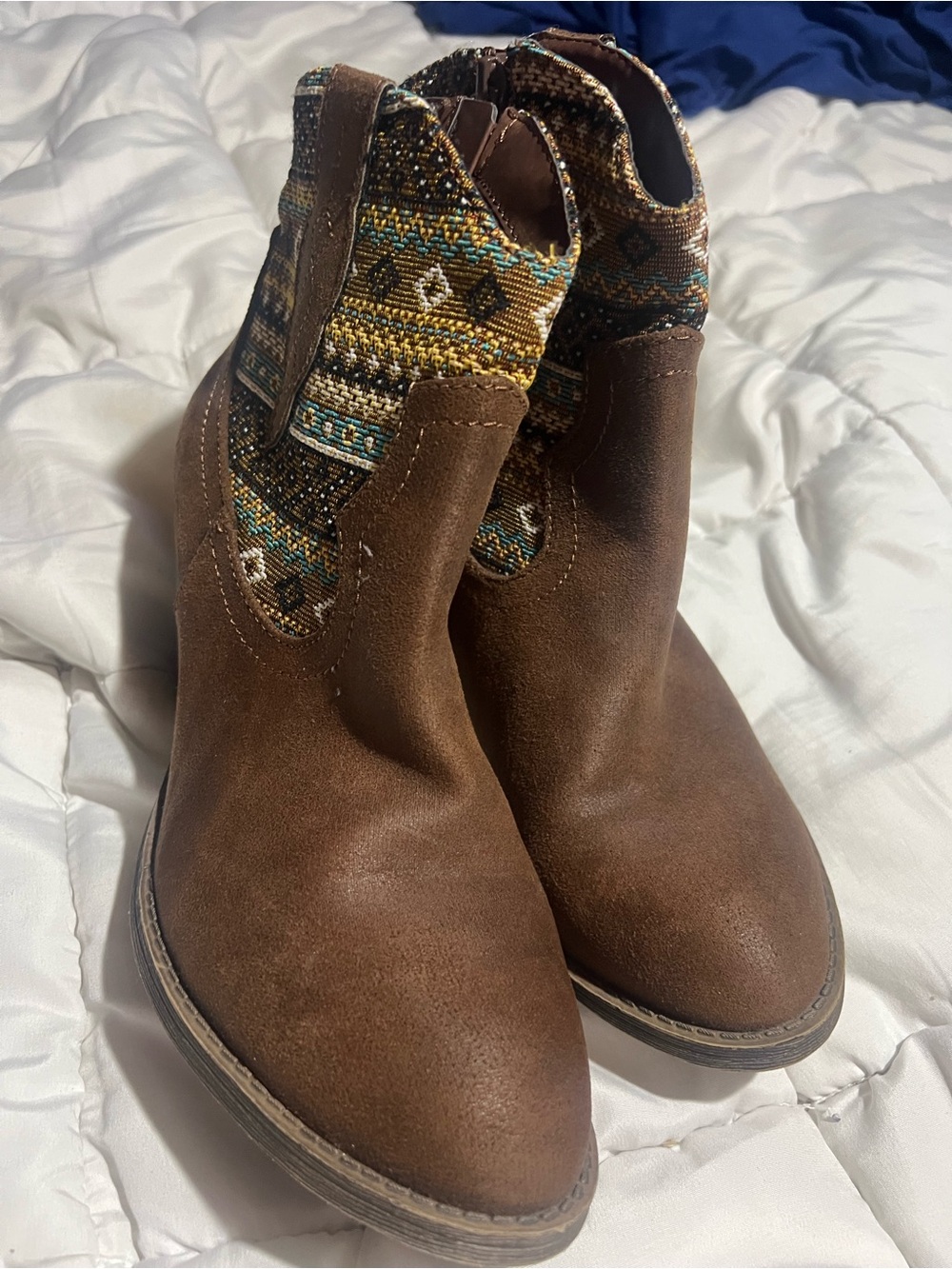 Womens boots.